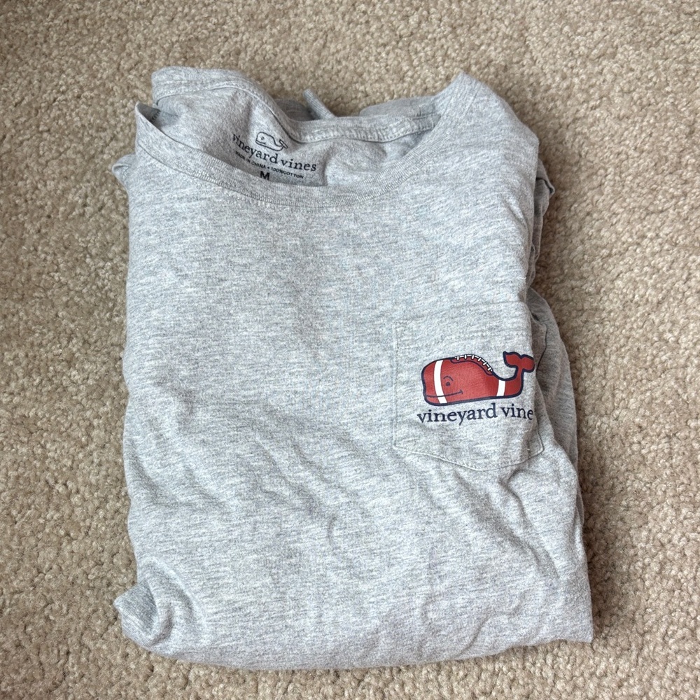 Vineyard Vines Women’s Gray Pocket Whale T-Shirt Football
